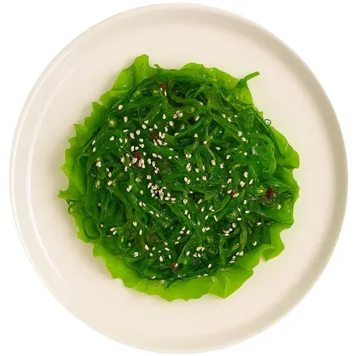 Salată chuka
